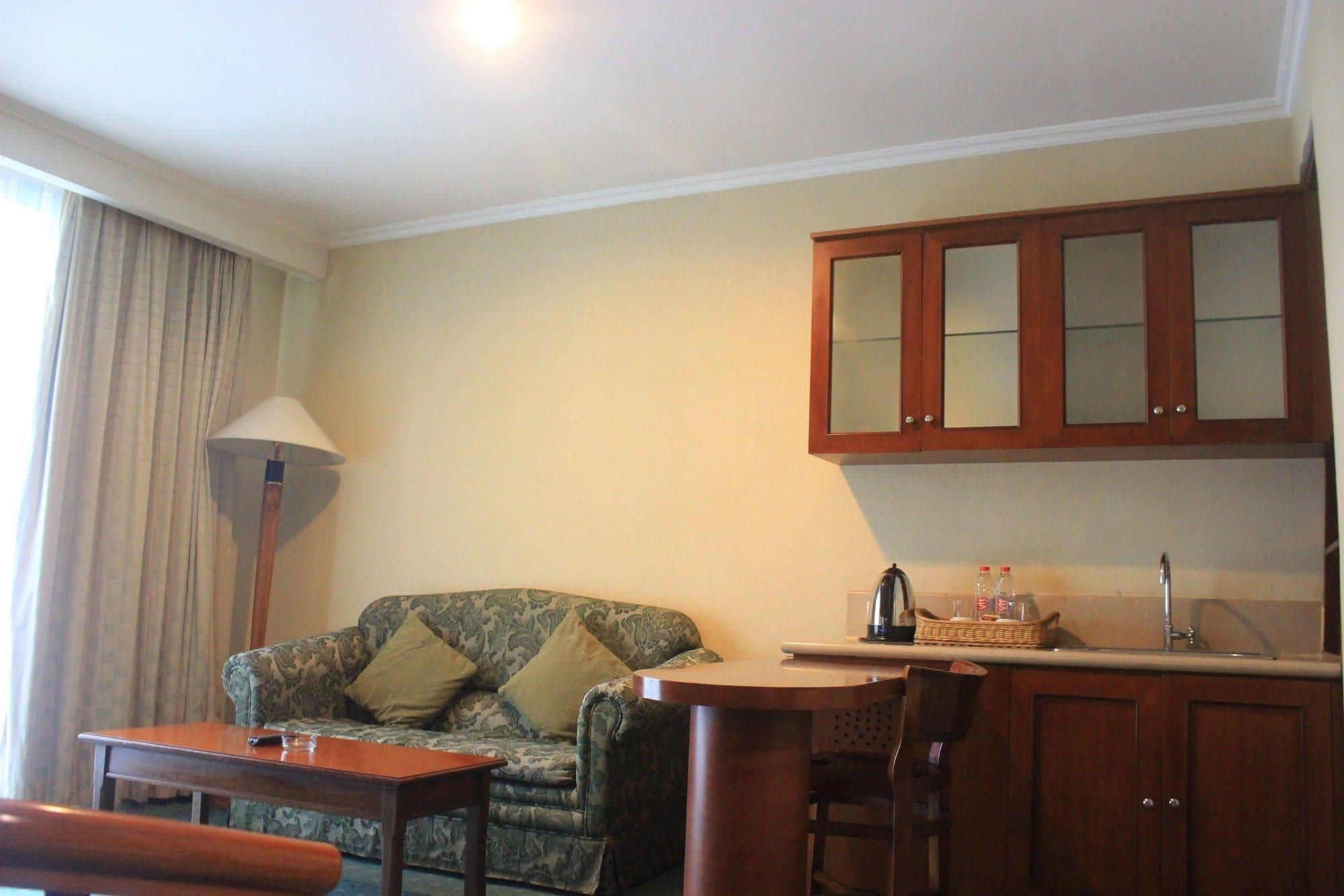 Grand Arkenso Park View Semarang Exterior foto