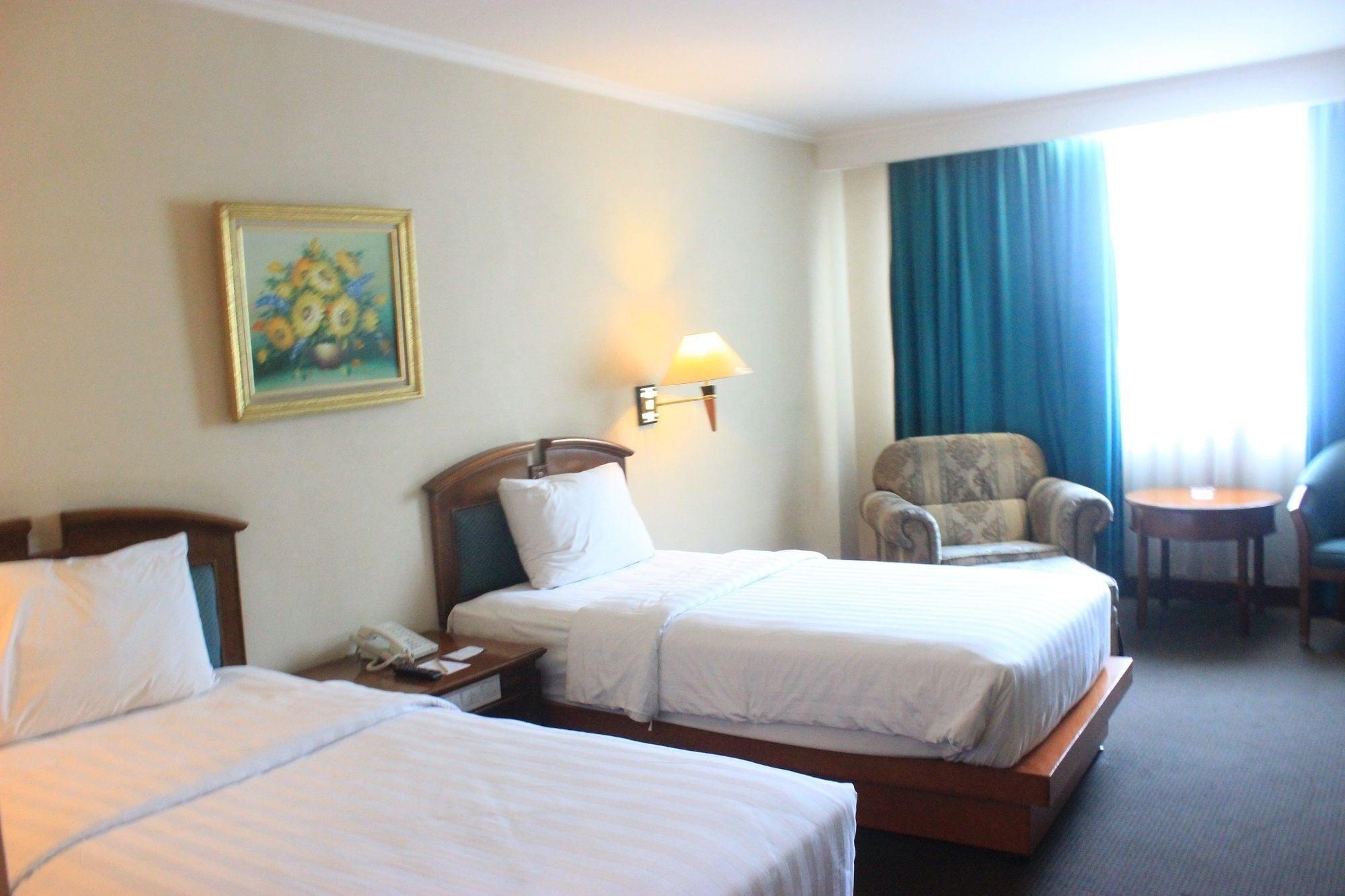 Grand Arkenso Park View Semarang Exterior foto