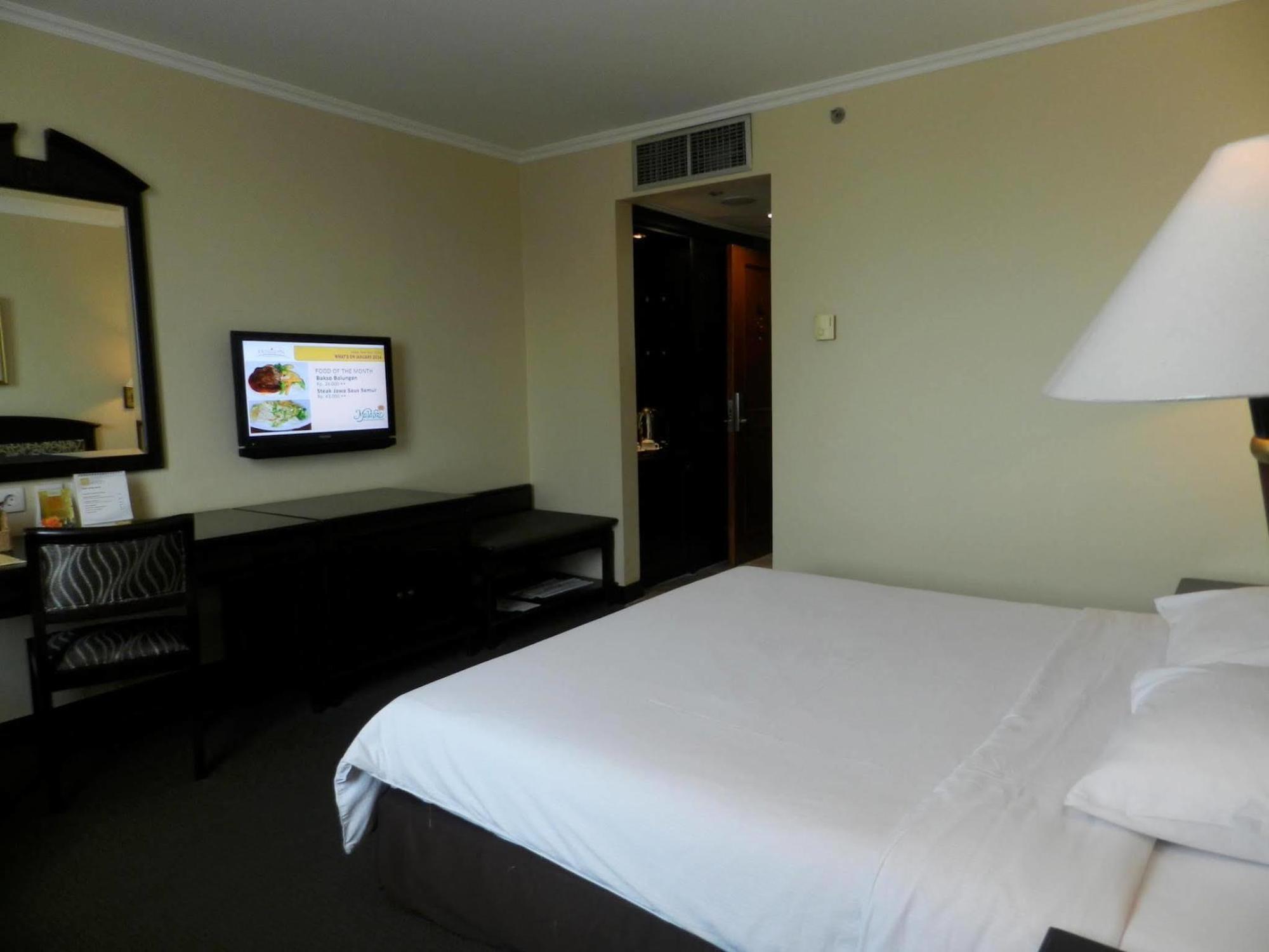 Grand Arkenso Park View Semarang Exterior foto