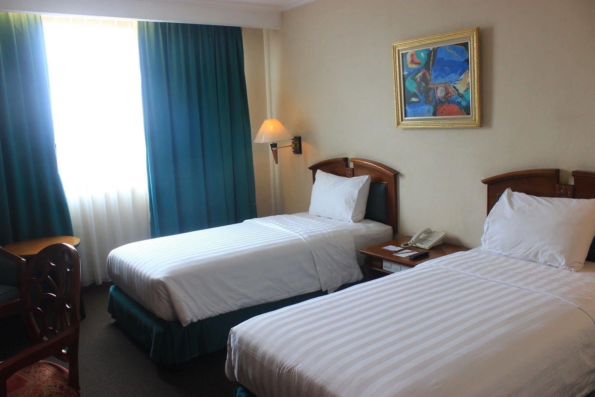 Grand Arkenso Park View Semarang Exterior foto