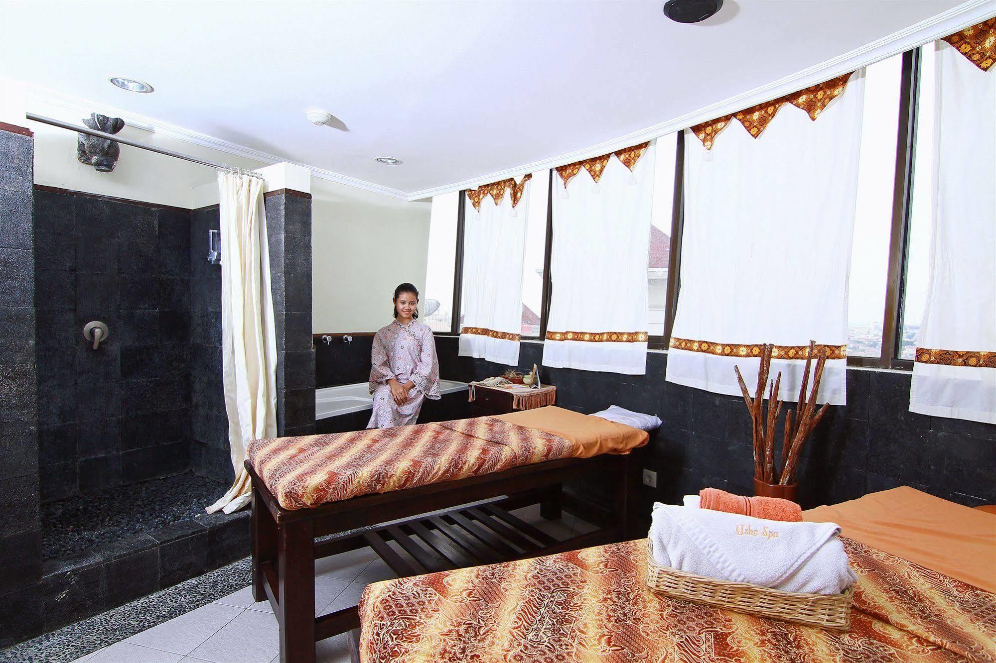 Grand Arkenso Park View Semarang Exterior foto